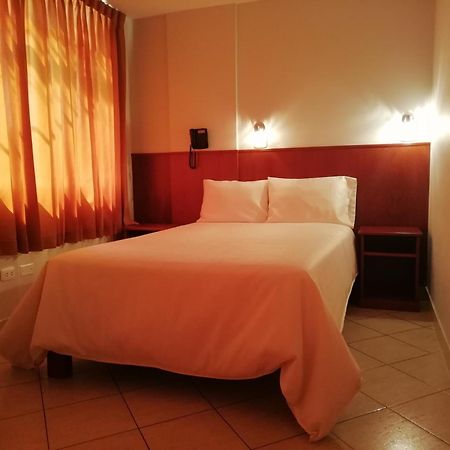 Hostal Vasco Tacna Ngoại thất bức ảnh