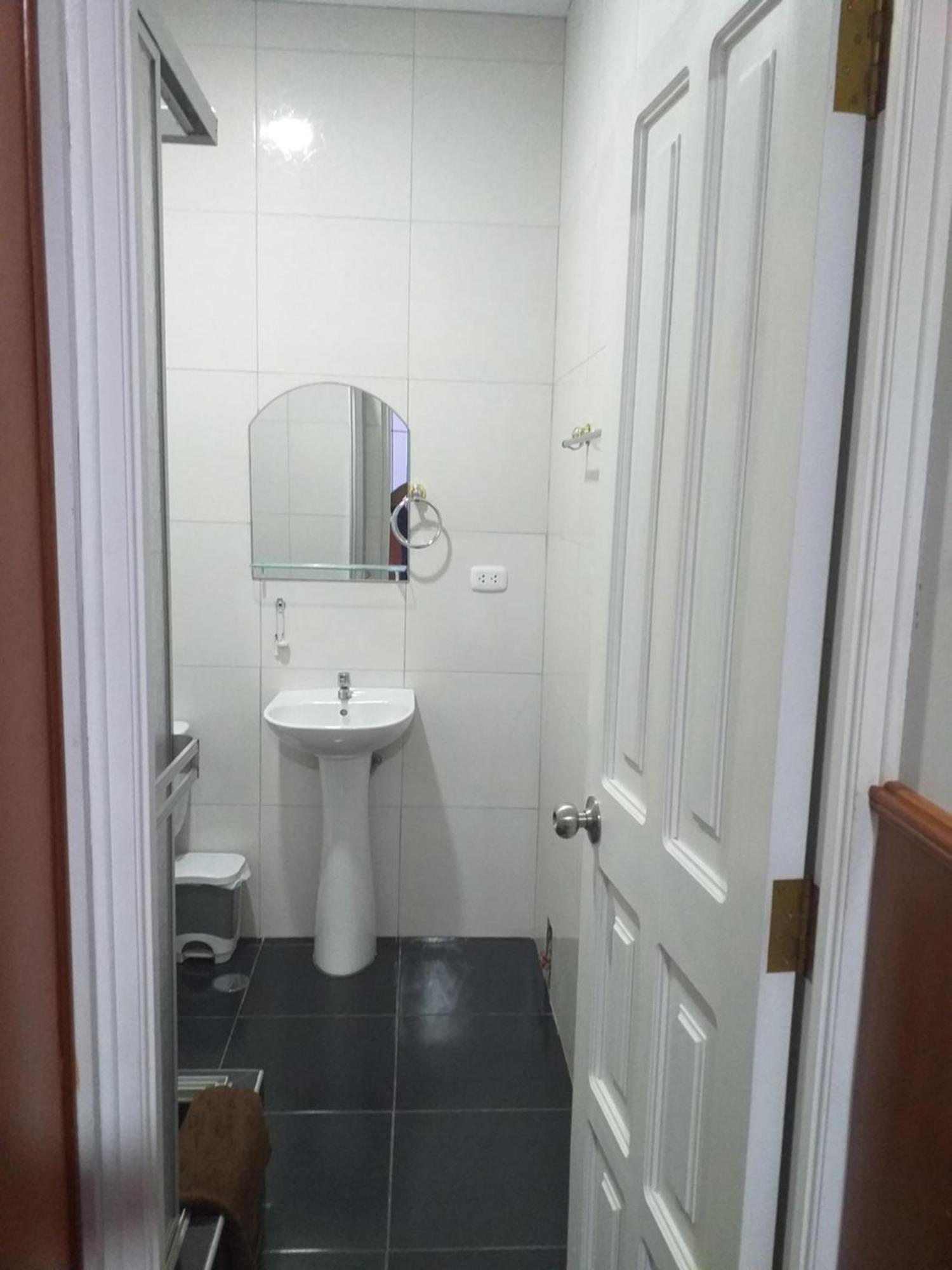Hostal Vasco Tacna Ngoại thất bức ảnh