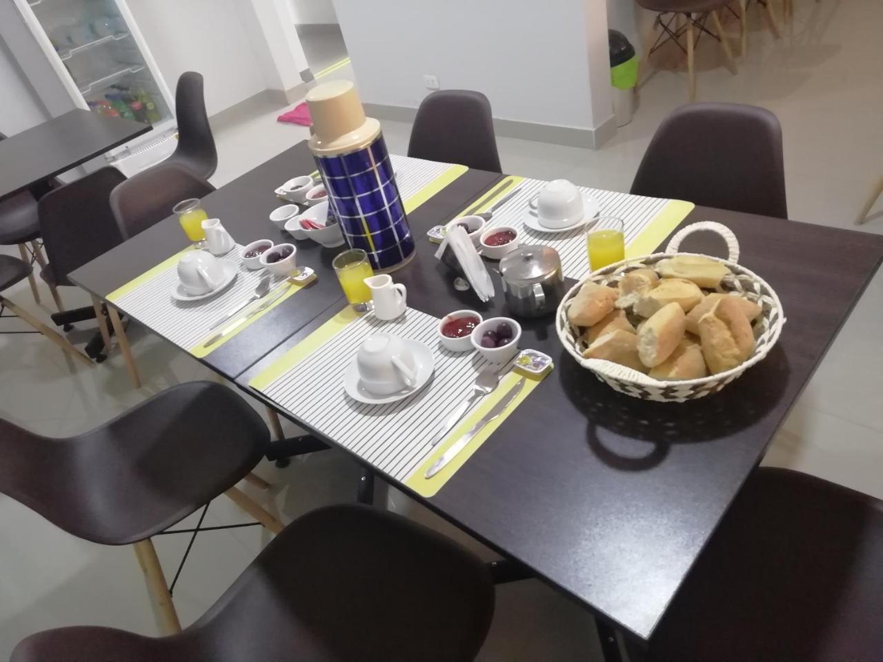Hostal Vasco Tacna Ngoại thất bức ảnh